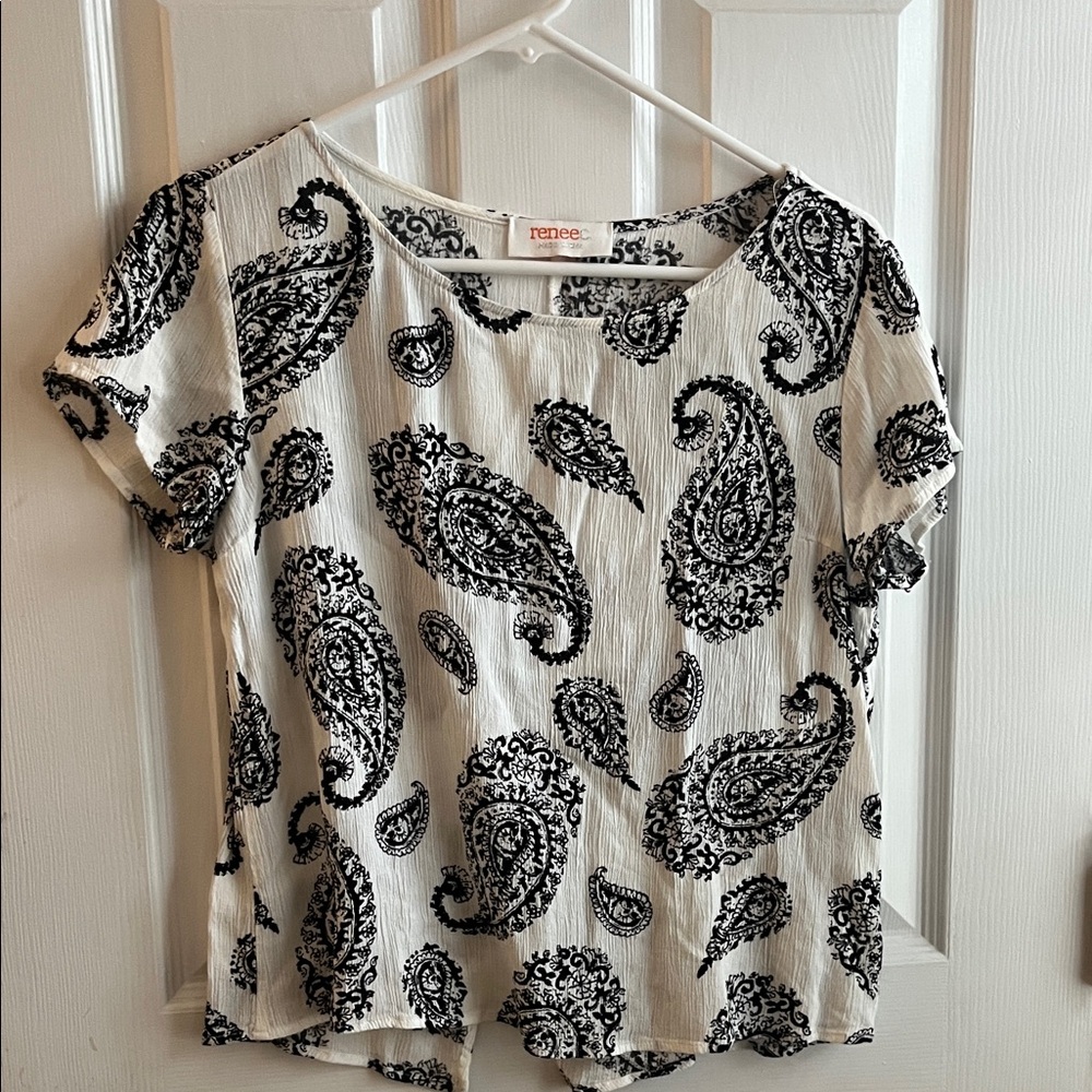 Renee C. Black and White Paisley Short Sleeve Top